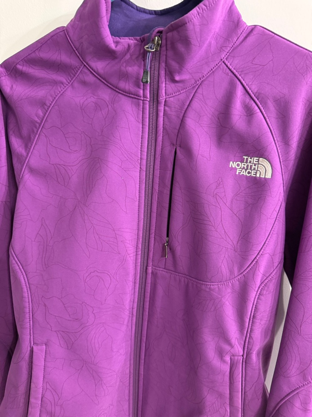 The North Face Vibrant Purple Women's Zip Jacket - Picture 3 of 6